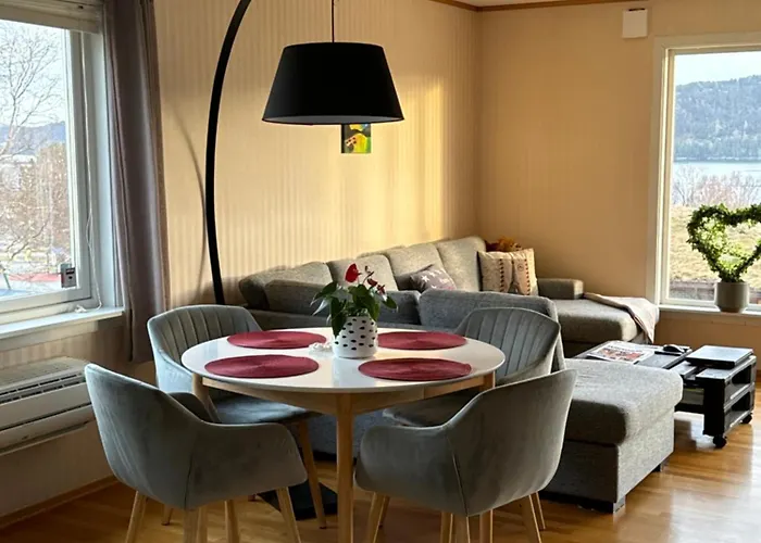 House Close To Center בית נופש *